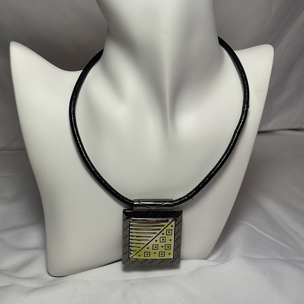 Aztec Pendant Choker and Earrings Jewelry Set - Picture 2 of 4